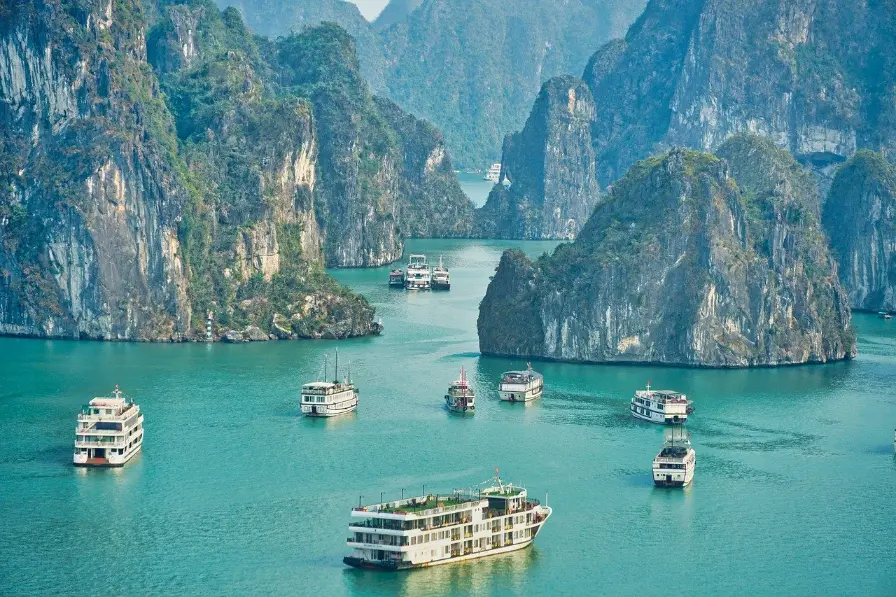 Vietnami vaatamisväärsused sisaldavad endas palju paate ja saarestike